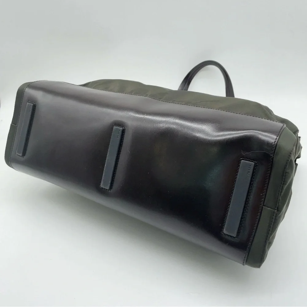 PRADA‎ Vintage Y2K Unisex Rare Dark Olive Nylon/Leather Shopper Tote Handbag